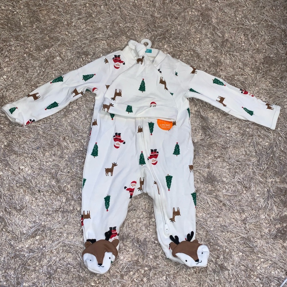 Christmas Holiday Kids One Piece Footie w Cap size 3m NWOT